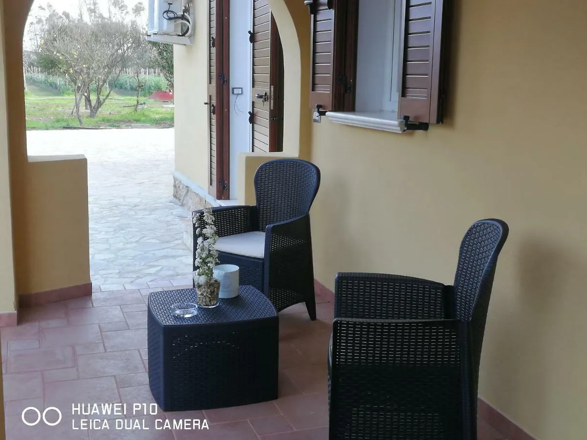 לינה וארוחת בוקר פרטיליה B&B Fiori Di Pesco