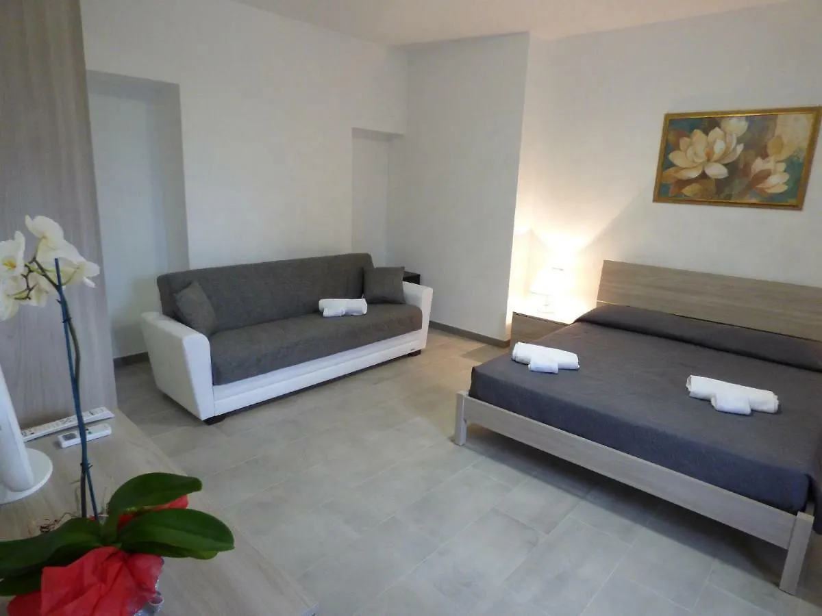 פרטיליה B&B Fiori Di Pesco לינה וארוחת בוקר